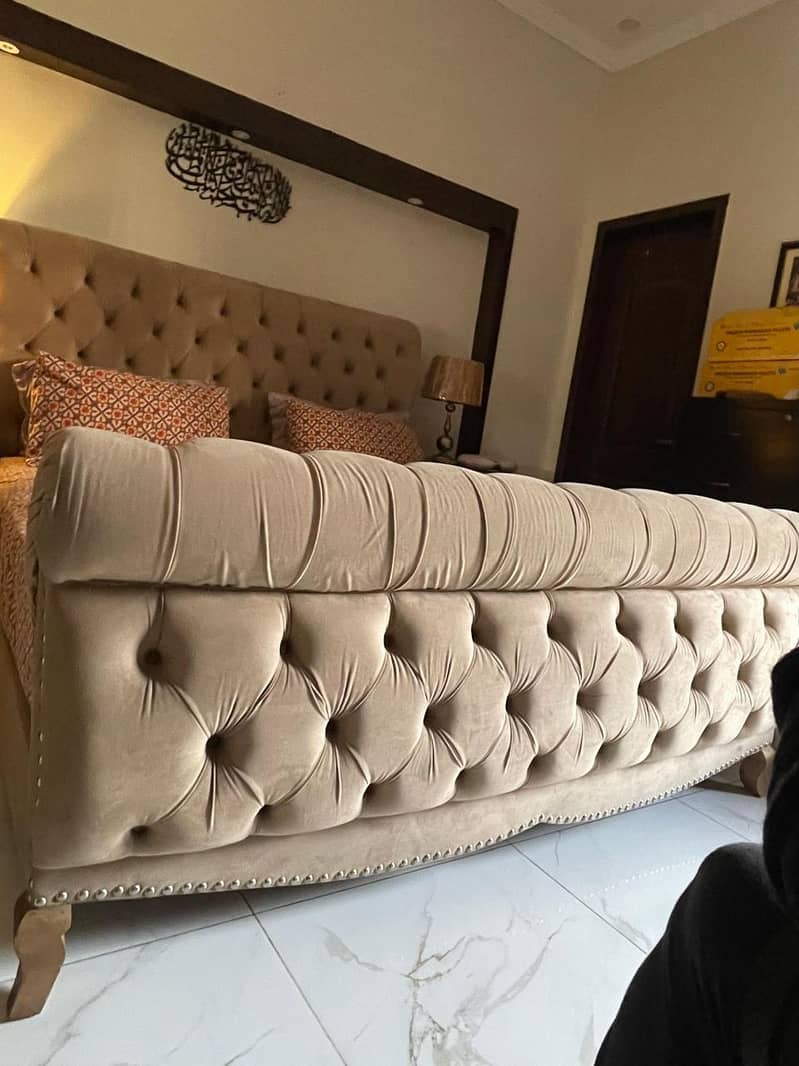king size bed 1