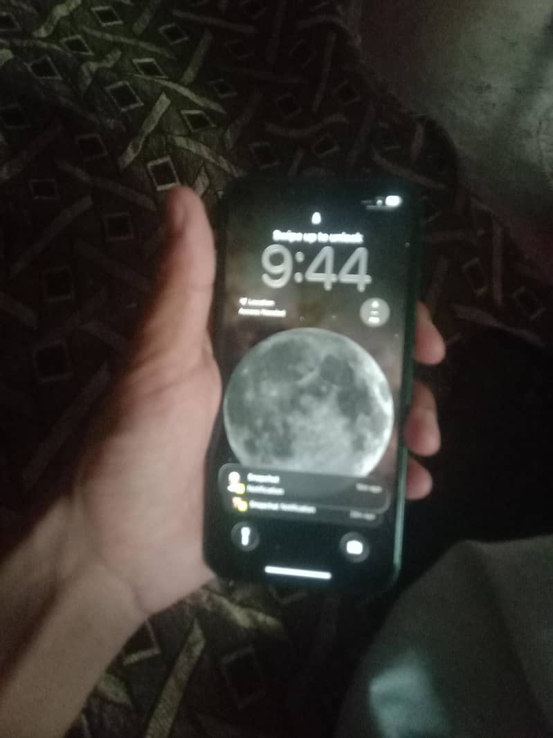 Apple iPhone 13 0