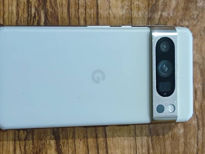 Google Pixel 8 Pro 3