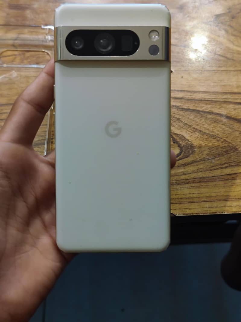 Google Pixel 8 Pro 4