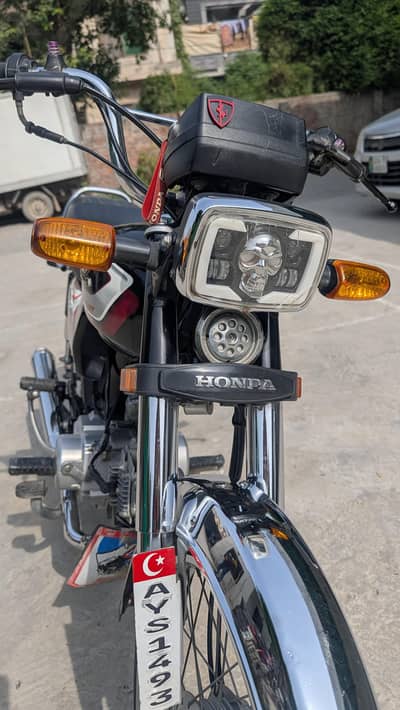 2025 modal black bike