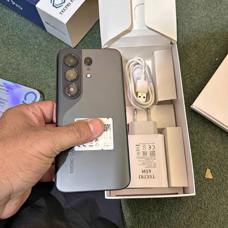 Tecno camon 50 pro 4
