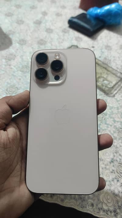 Apple iPhone 16 Pro Max