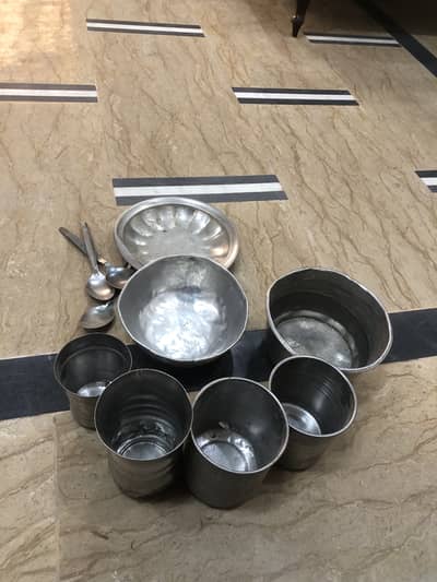 Steel k glasss sliver k khol aur plate