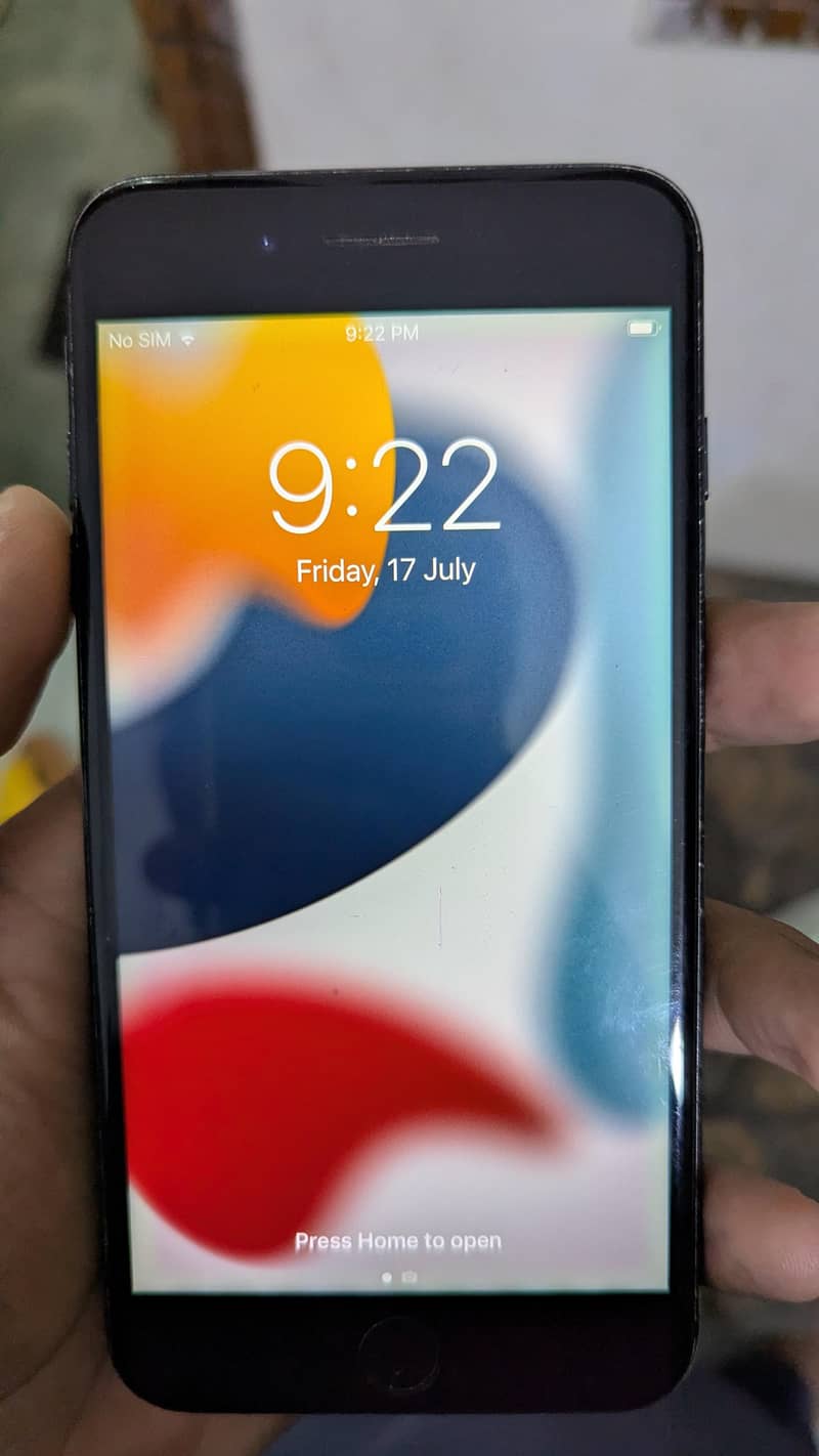 Apple iPhone 7 Plus 0
