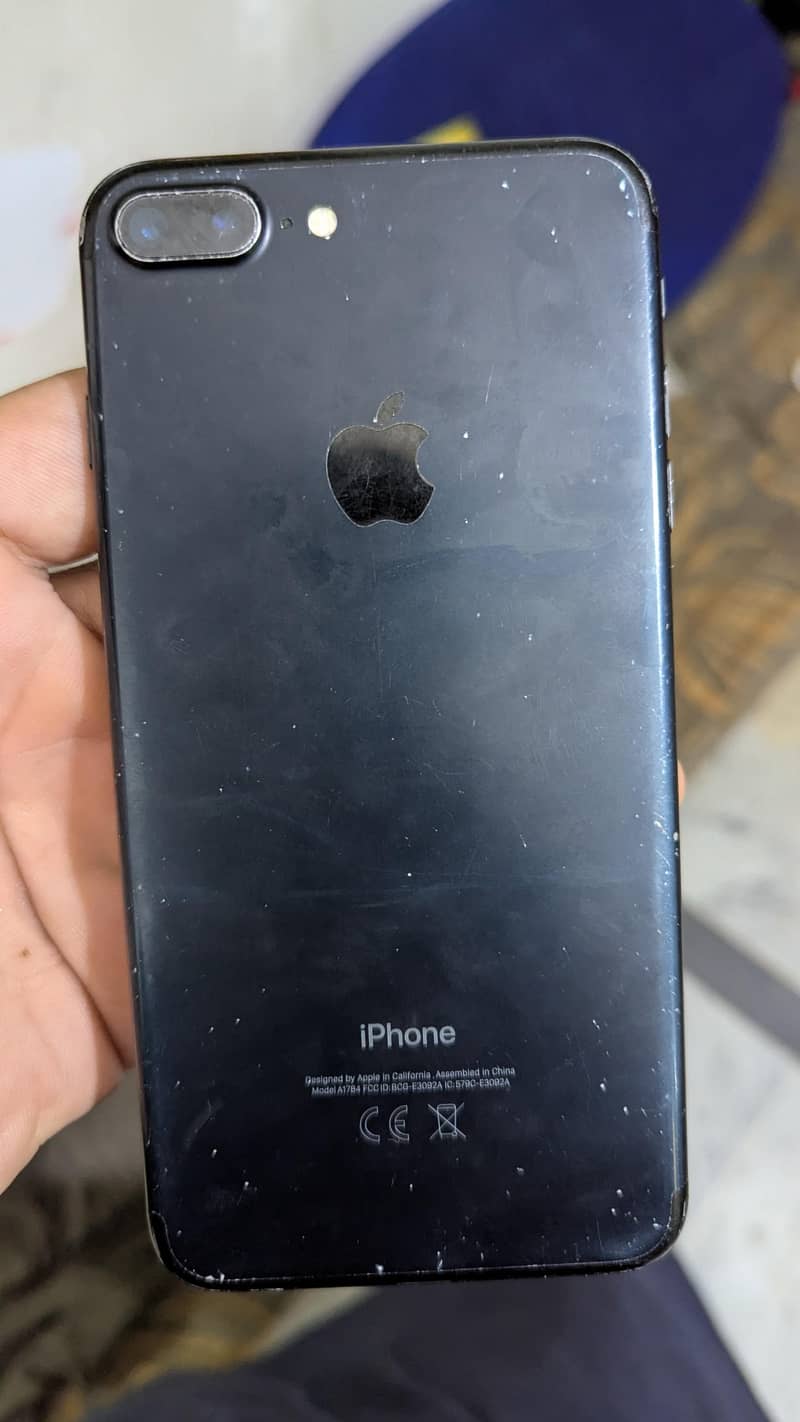 Apple iPhone 7 Plus 1