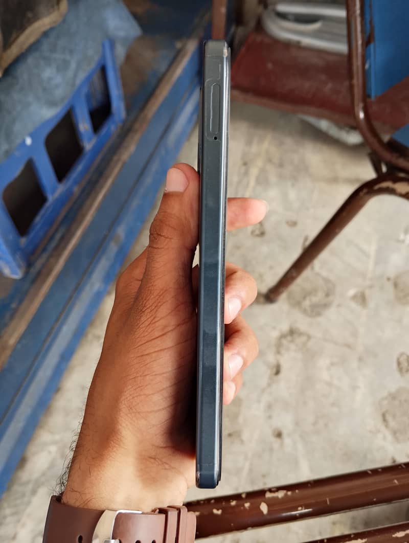 OPPO A6 4
