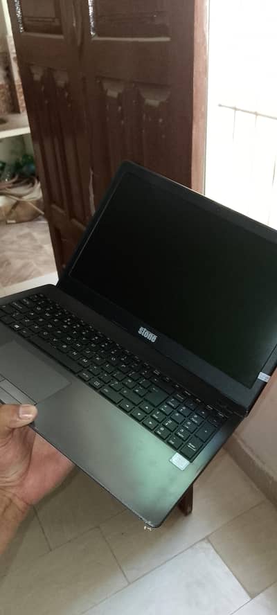 laptop for saal I core 3 . . . . . . . 6 jirnashion 8 gb 128 gb