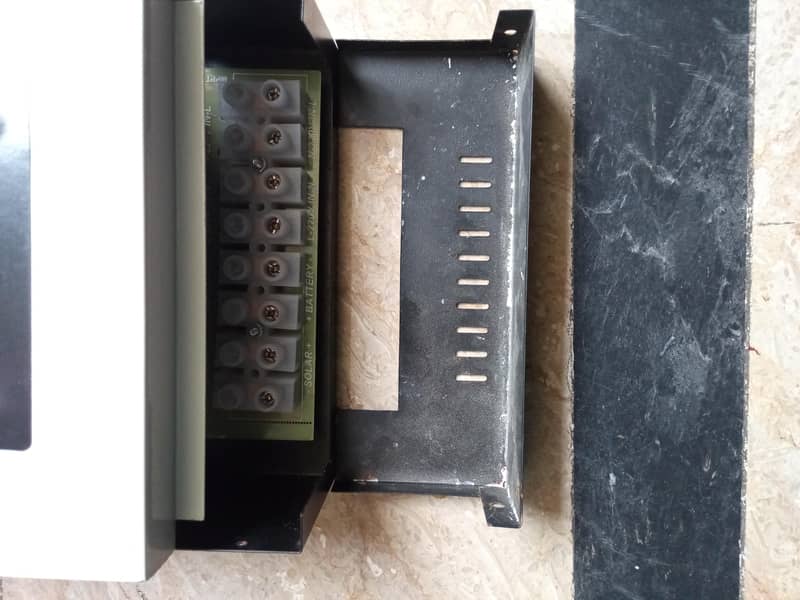 MPPT charger controller 1