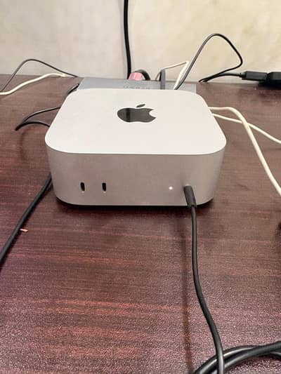 Mac mini M4 [16GB, 256GB]