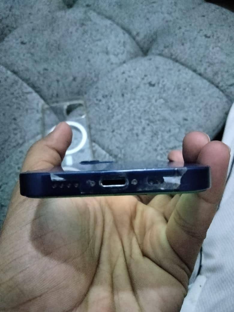 Apple iPhone 12 mini 2