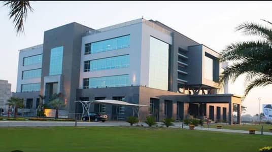 we need female staff in city housing jhelum