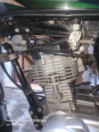 Honda 125 color black
