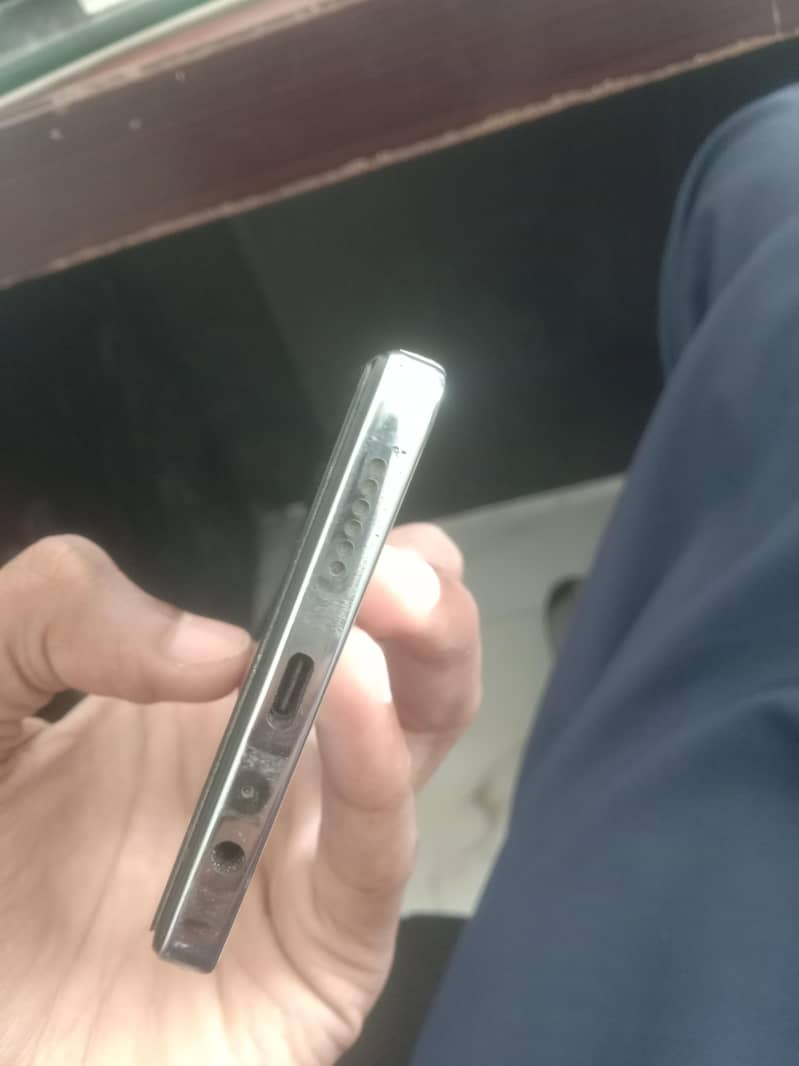 Tecno CAMON 30 1