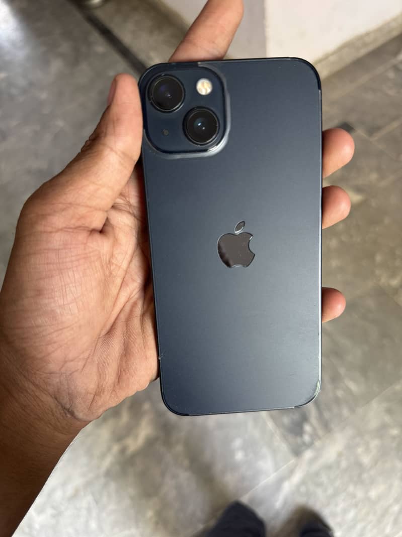 iPhone 13 3