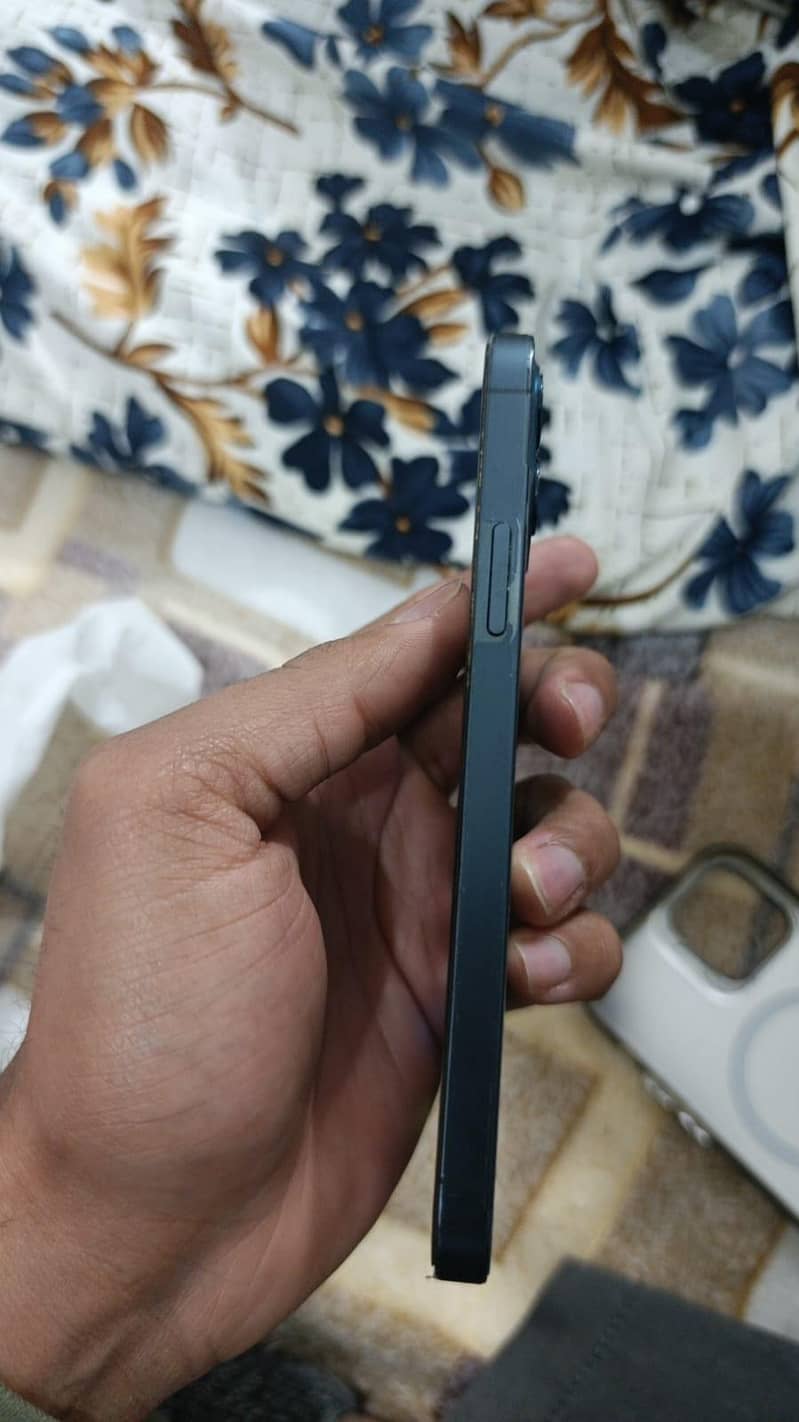 iphone 12 pro 1