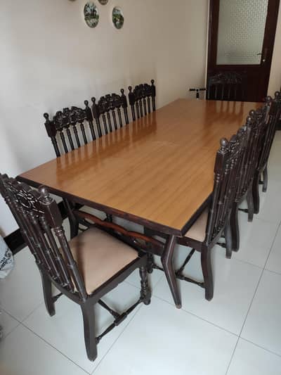 Dining Table with 8 chairs