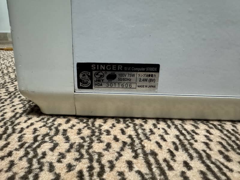 Singer Sewing Machine 4