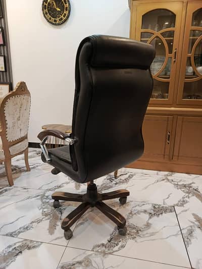 dishi chair