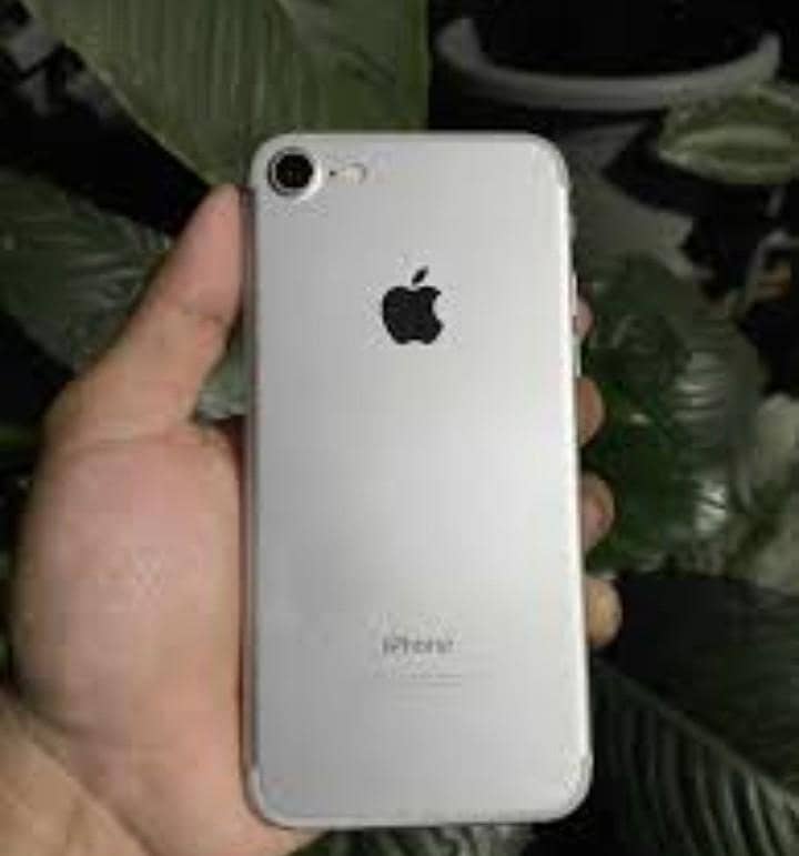 Apple iPhone 7 0