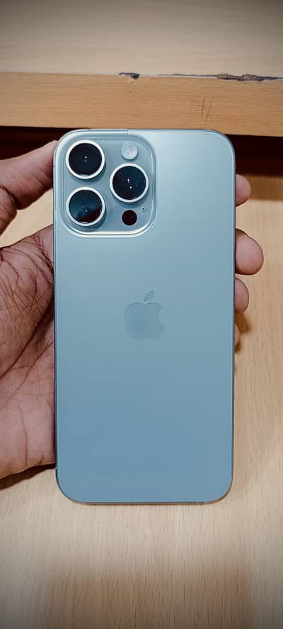 iPhone 15 Pro Max Factory Unlock/ Non PTA 10/10 Scratchless