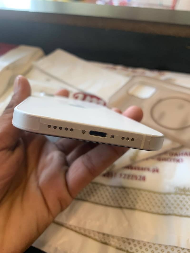 iphone 12 3
