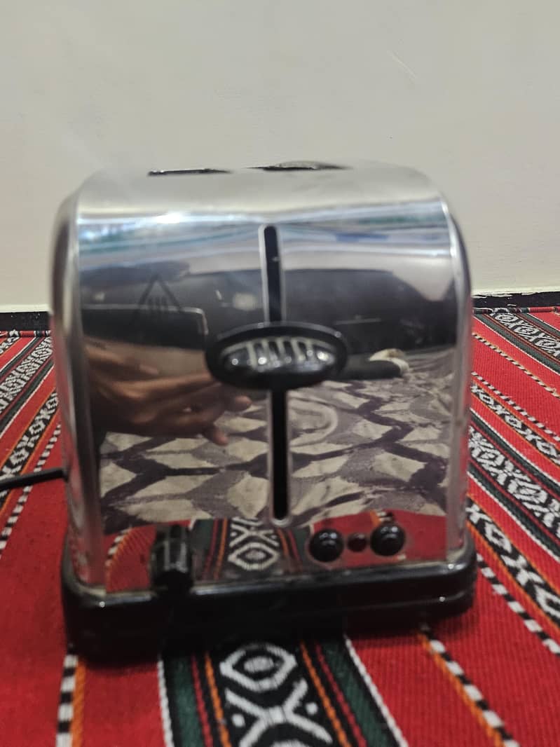 bread toaster 3