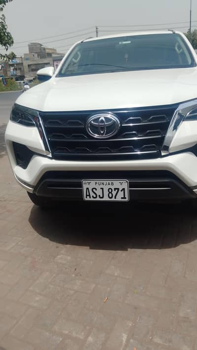 Toyota Fortuner G 2024