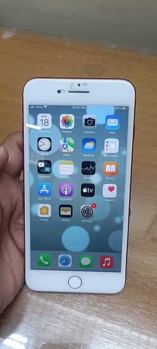 Apple iPhone 7 Plus 0