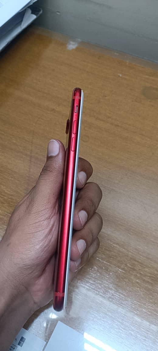 Apple iPhone 7 Plus 3