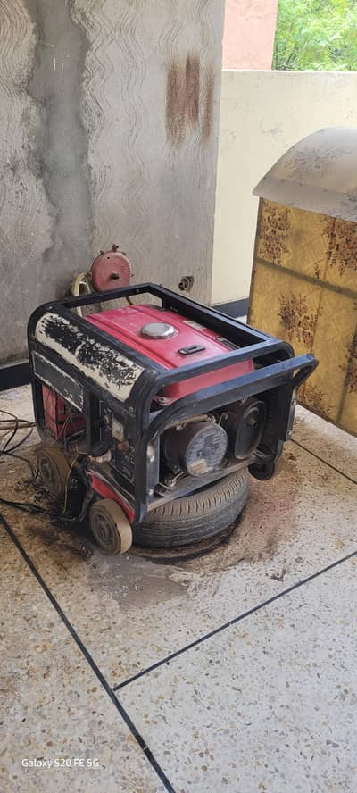 Orient Electeic Generator 1KVA