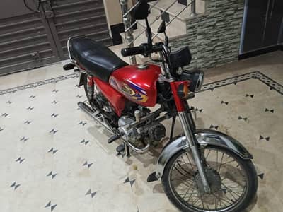 United CD70 bike