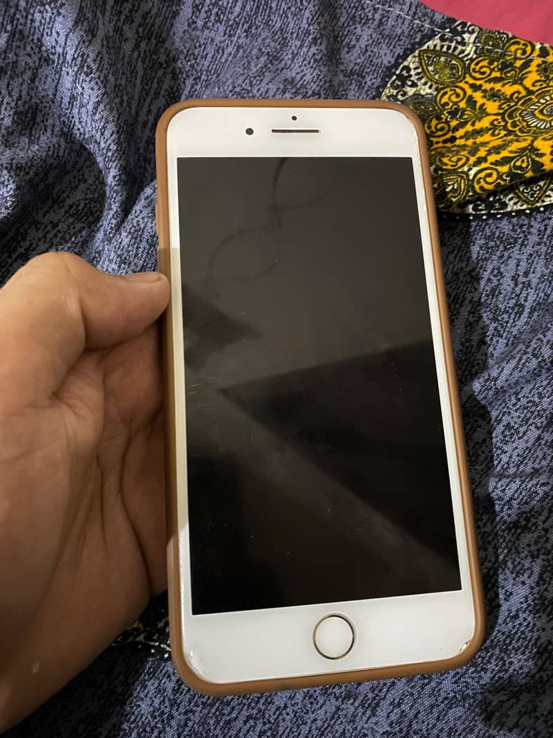 Apple iPhone 7 Plus 1