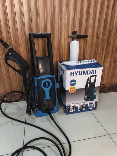 Hyundai 135 Bar Pressure Washer with Foam Bottle