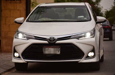 Toyota Corolla Altis Grande X CVT-i 1.8 Black Interior