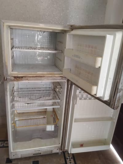 Dawlance refrigerator