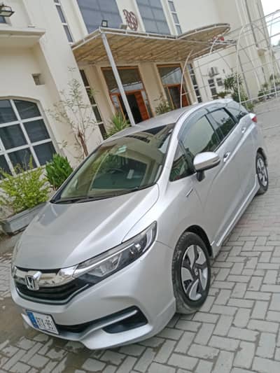 Honda Fit Shuttle 2016 model 2019 import.