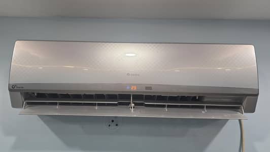 Gree Inverter AC 10/10 Condition