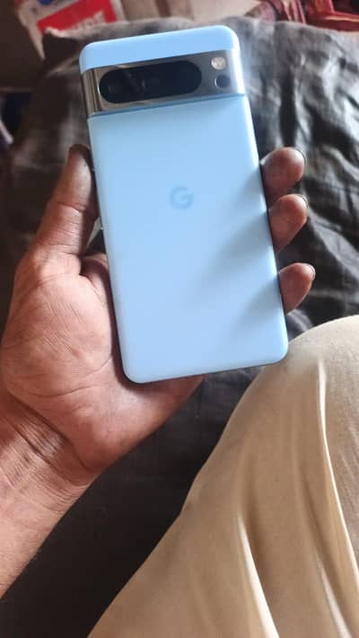 Google Pixel 8 Pro