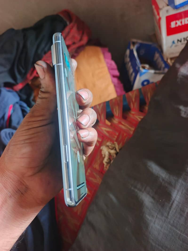 Google Pixel 8 Pro 3