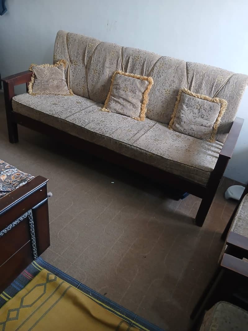 5 seater sofa 3
