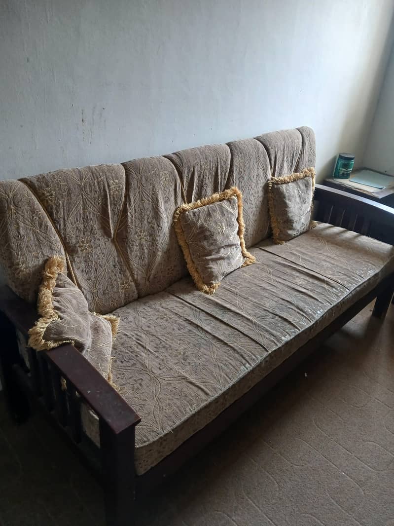 5 seater sofa 6