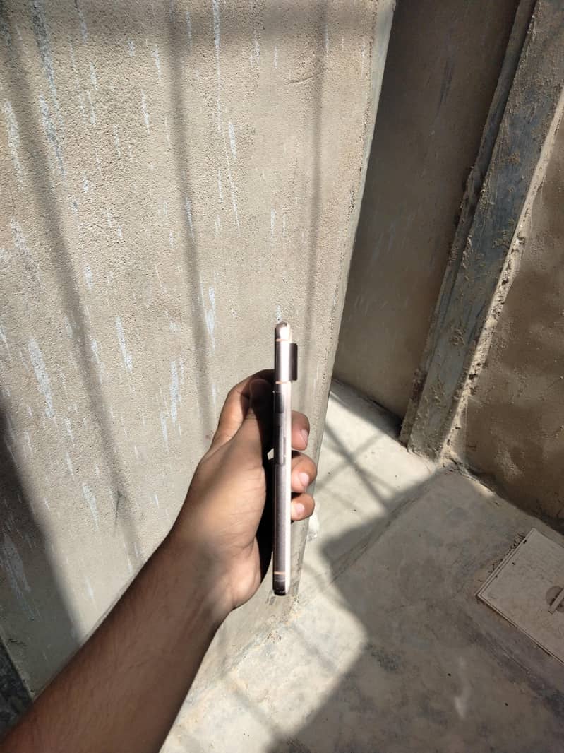 Google Pixel 8 5