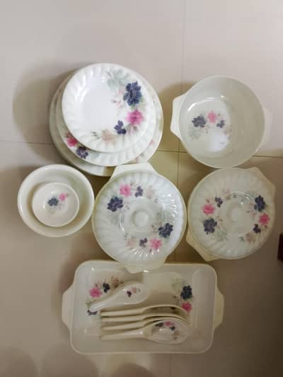 45 Pieces Dinner Set - Pioneer Melamine