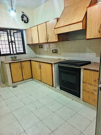 Urgent Sale Best Price 10 Marla Apartment Prime Location