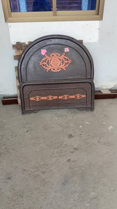 single bed with matters