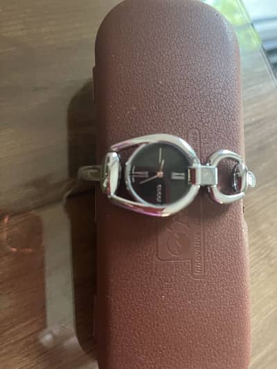 Ladies wrist watch