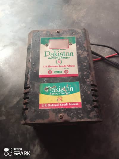 Pakistan Battery Charger CH-30 – 12V Ampere Meter Charger (Used)