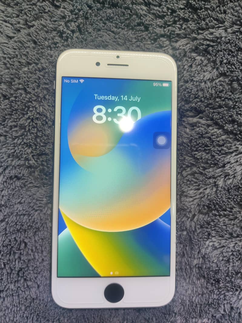 Apple iPhone 8 0