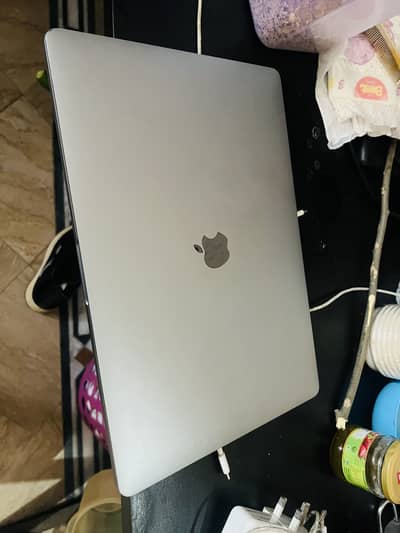 Macbook pro 2019 - 32/512 - Beast Engine